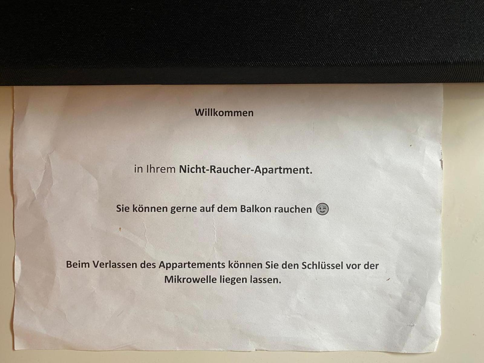 Zwei Zimmer Appartment Mit Balkon Und Stellplatz Voll Moebliert Trier Eksteriør bilde