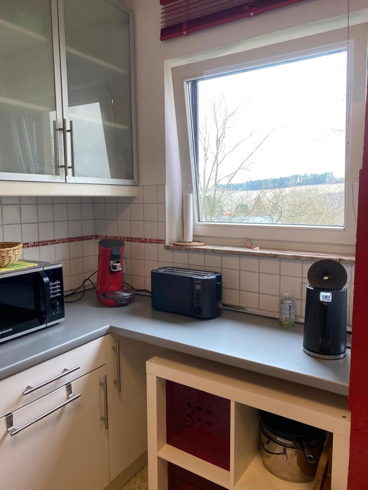 Zwei Zimmer Appartment Mit Balkon Und Stellplatz Voll Moebliert Trier Eksteriør bilde